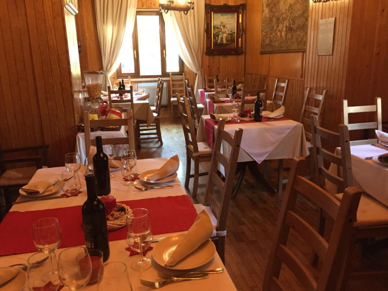 Villa Dei Pini ペスカッセーロリ エクステリア 写真